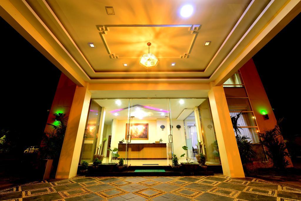 Kanbawza Hinthar Hotel Баго Екстер'єр фото